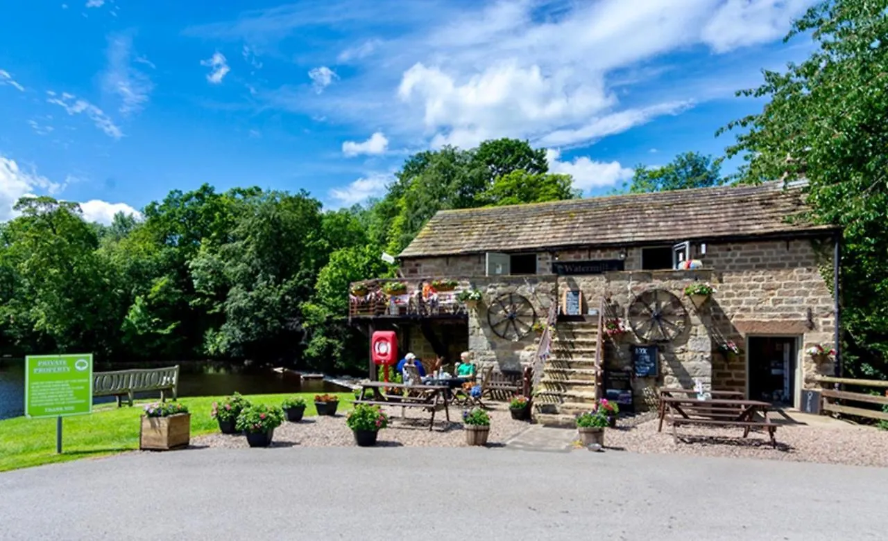 Appleblossom Lodge, Lido Leisure Park, Knaresborough 0*,