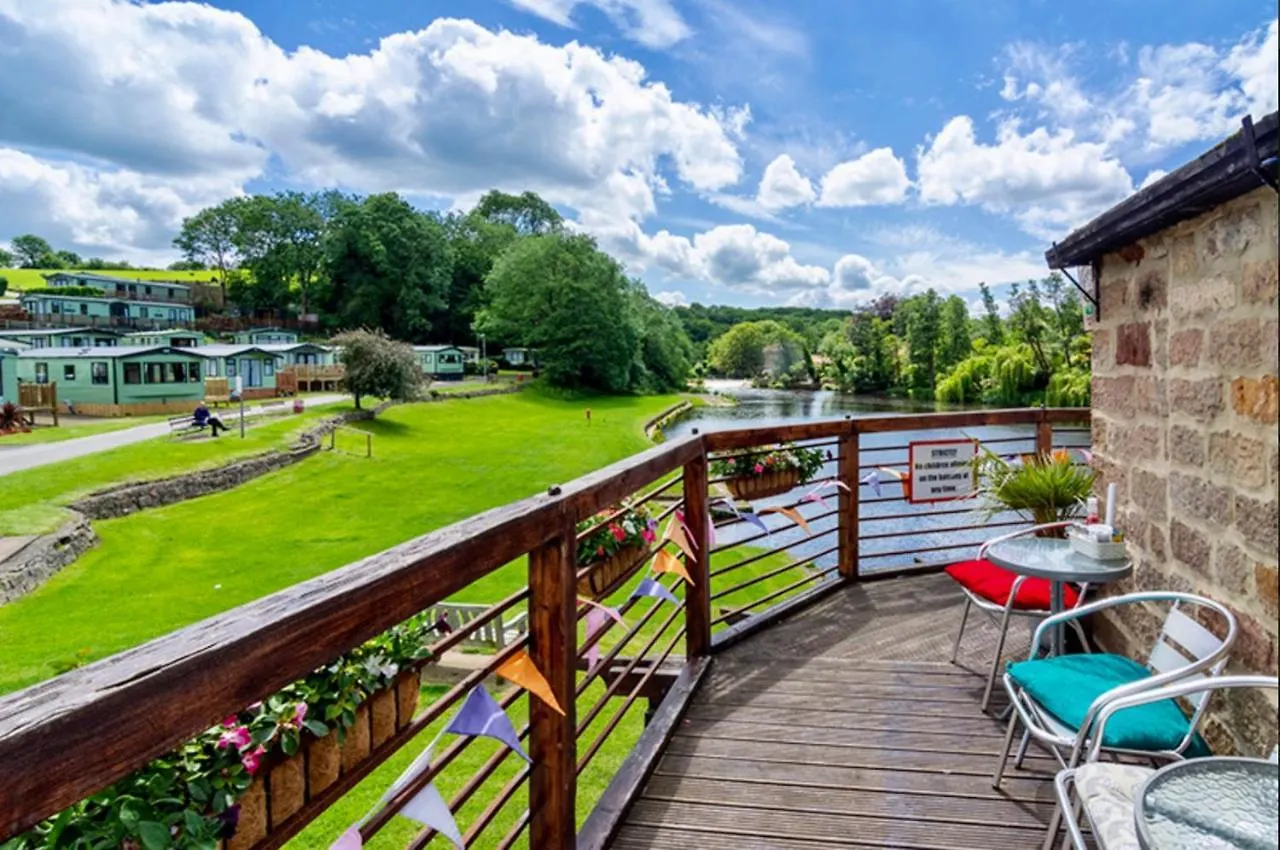 Appleblossom Lodge, Lido Leisure Park, Knaresborough 0*,
