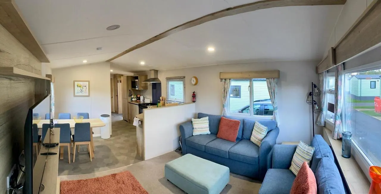 펜션 Appleblossom Lodge, Lido Leisure Park, 내어스버러 영국